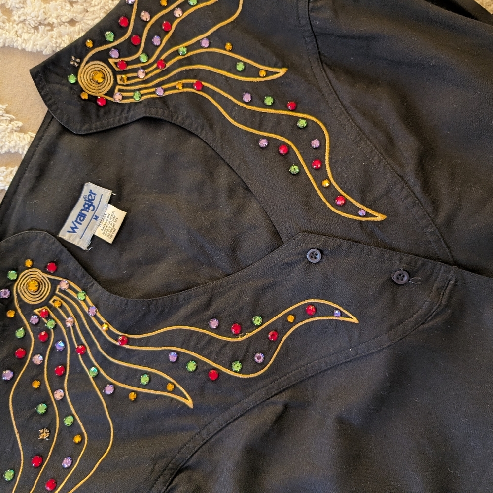 Vintage Western Shirt w rhinestones, gold stitching, Women's Cowgirl Rodeo shirt - Picture 4 of 11